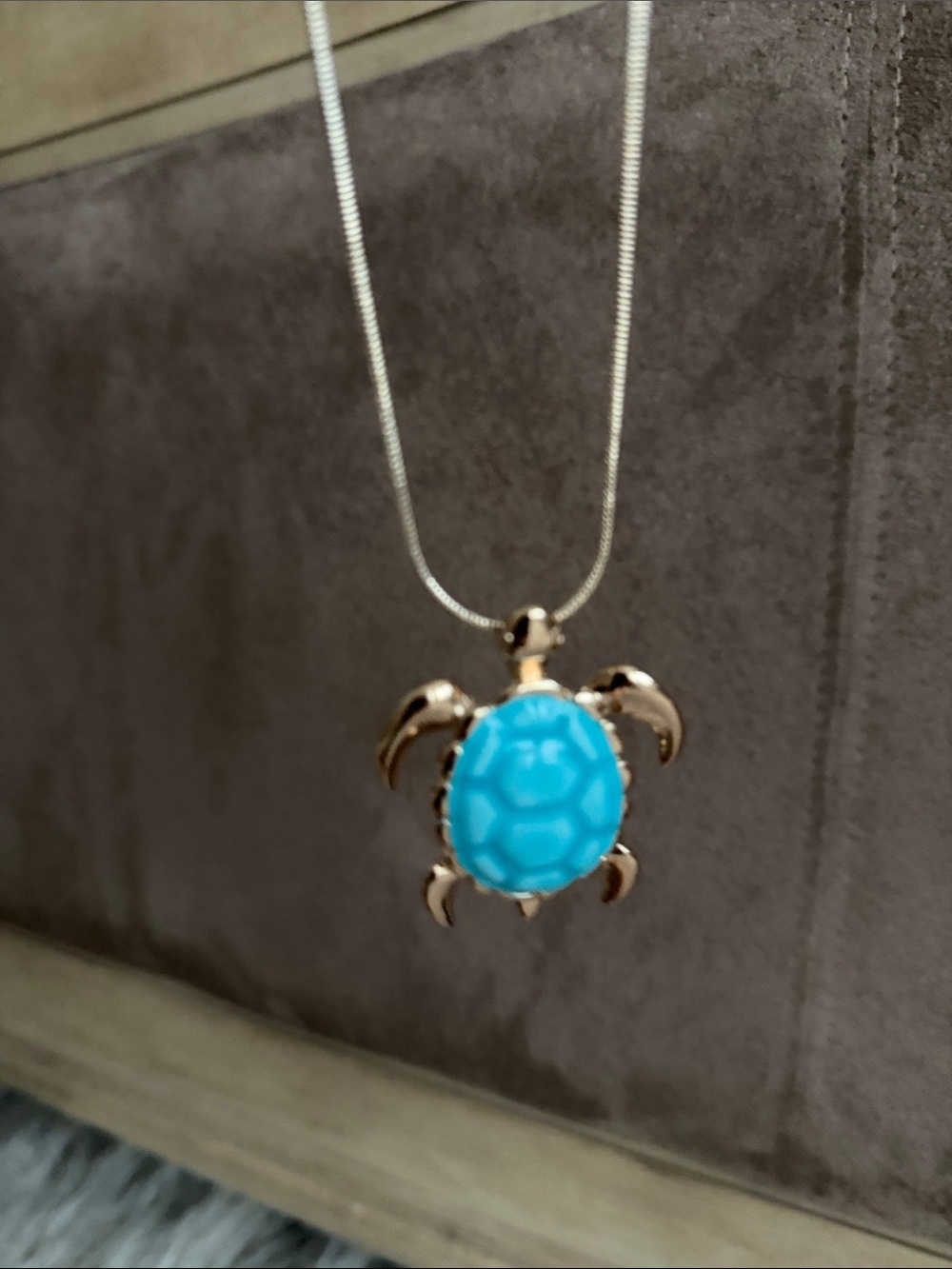 Turquoise Turtle Pendant Necklace - Unbranded
